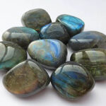 خاصیت لابرادوریت